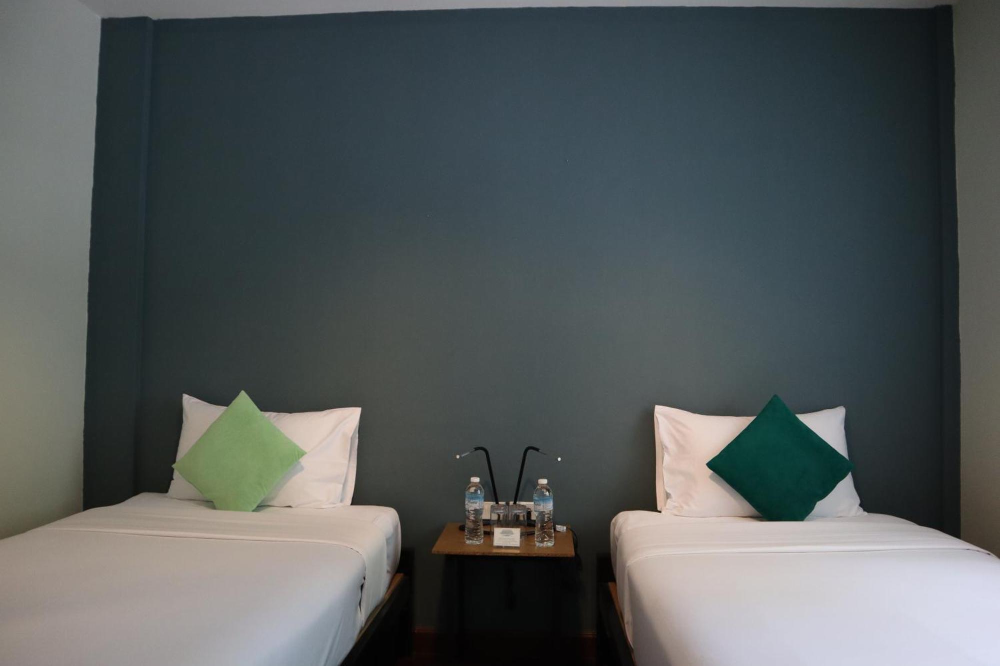 Baan Wangderm Hotel Bangkok Exterior photo